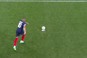 姆巴佩一脚踢出了2020欧洲杯上的最大冷门